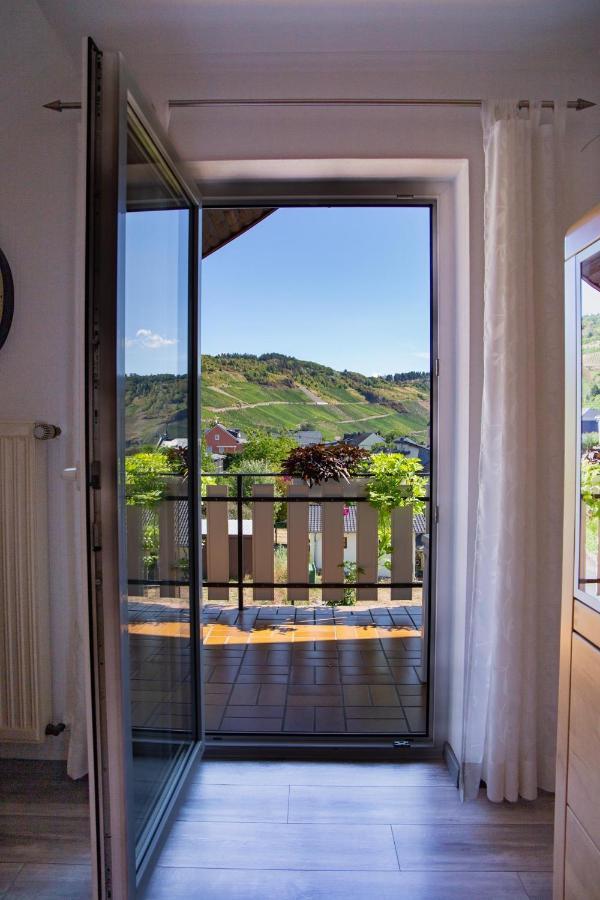 Апартаменты Ferienweingut Juergen Beth Креф Экстерьер фото